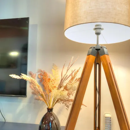 شقة Beautifully Furnished, Cosy 2bedroom Flat Goslm-12
