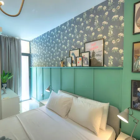 Beautifully Furnished, Cosy 2bedroom Flat Goslm-12 شقة