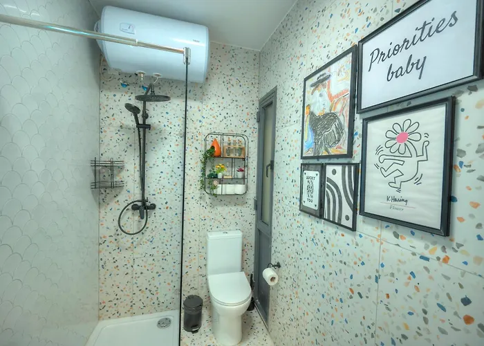 Beautifully Furnished, Cosy 2bedroom Flat Goslm-12